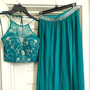 B Darlin Prom Dress size 1/2